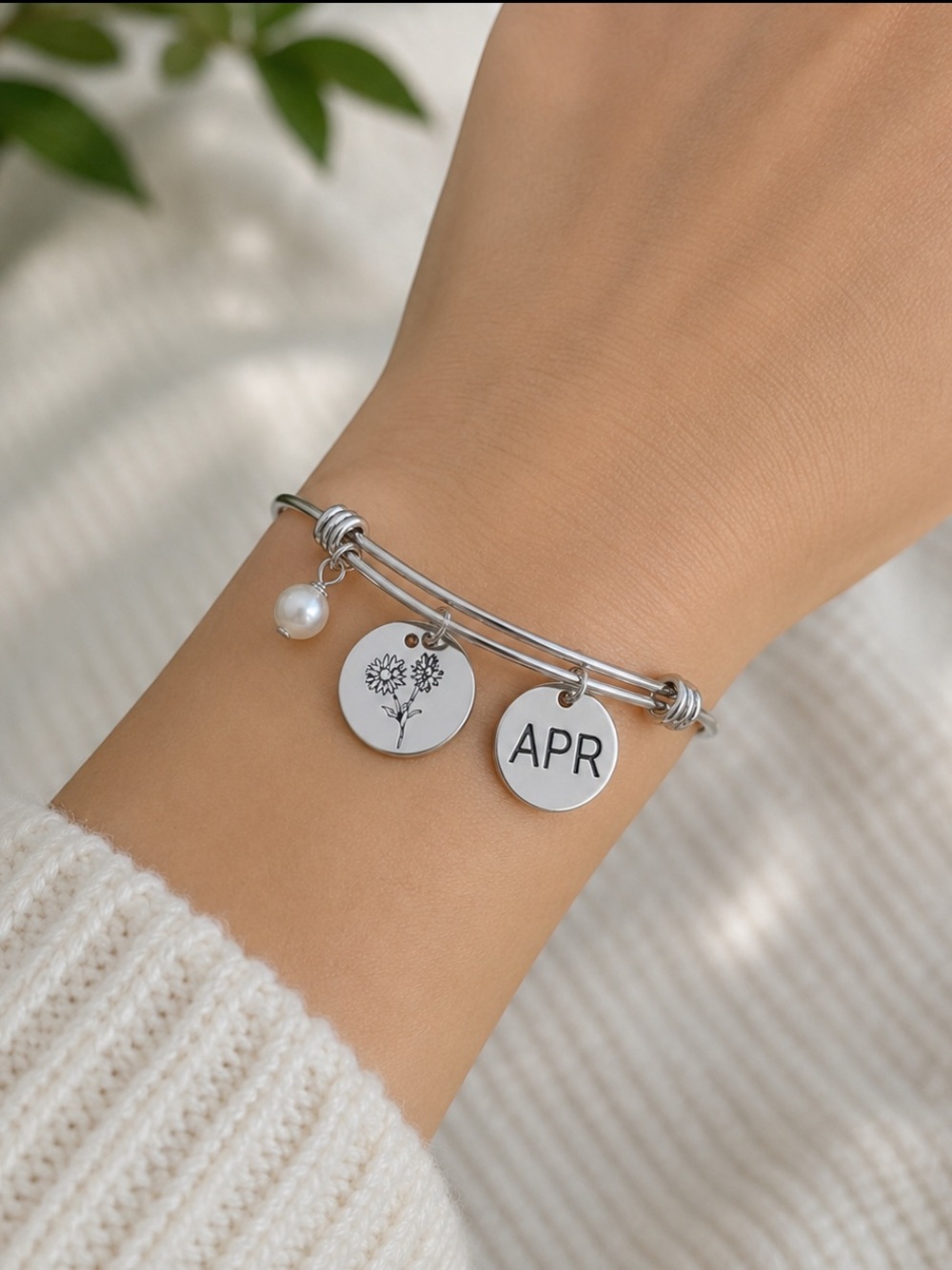 April Birthday Birth Flower Charm Silver Bangle Bracelet Pearl Adjustable